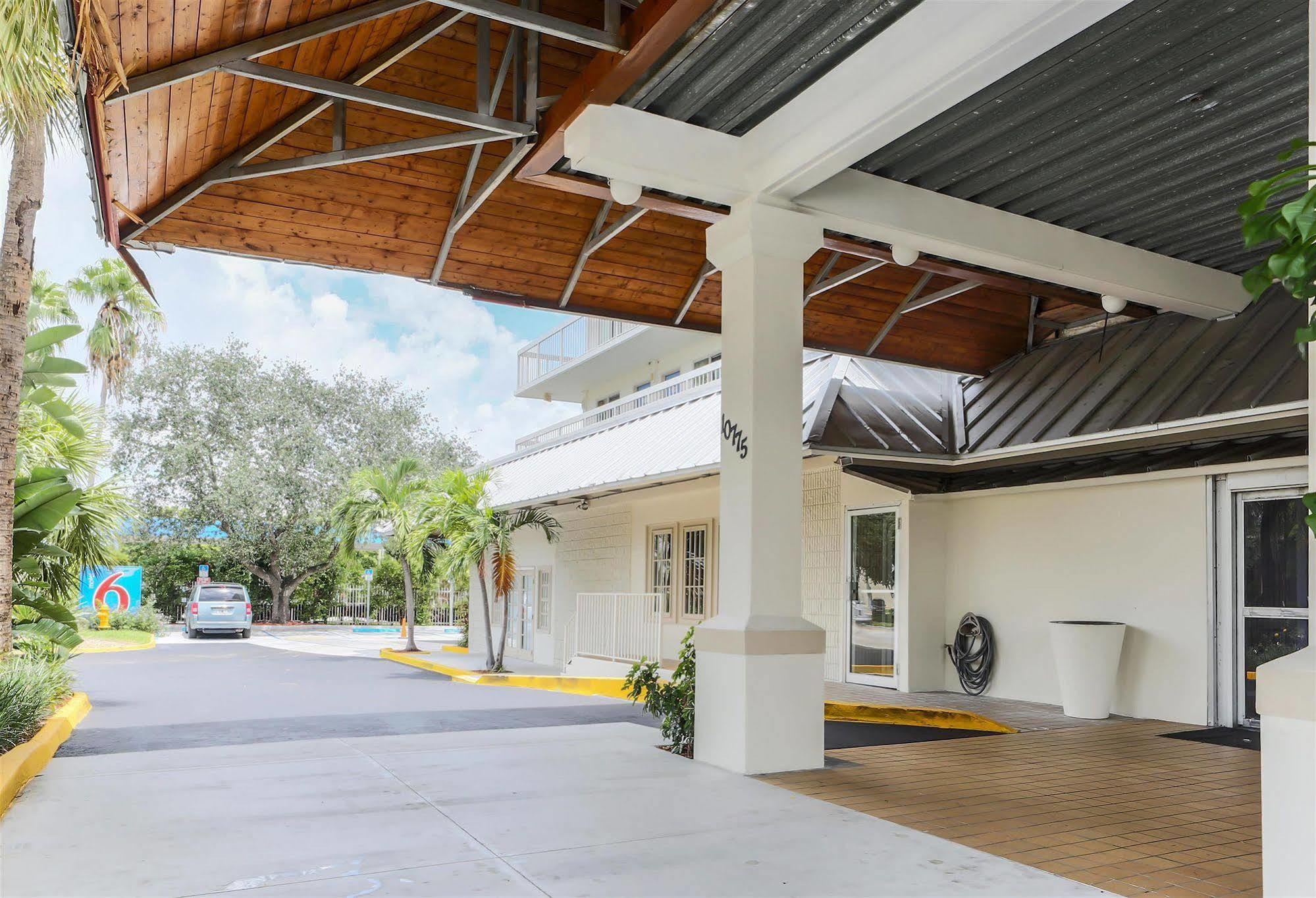 Motel 6-Cutler Bay, Fl Εξωτερικό φωτογραφία