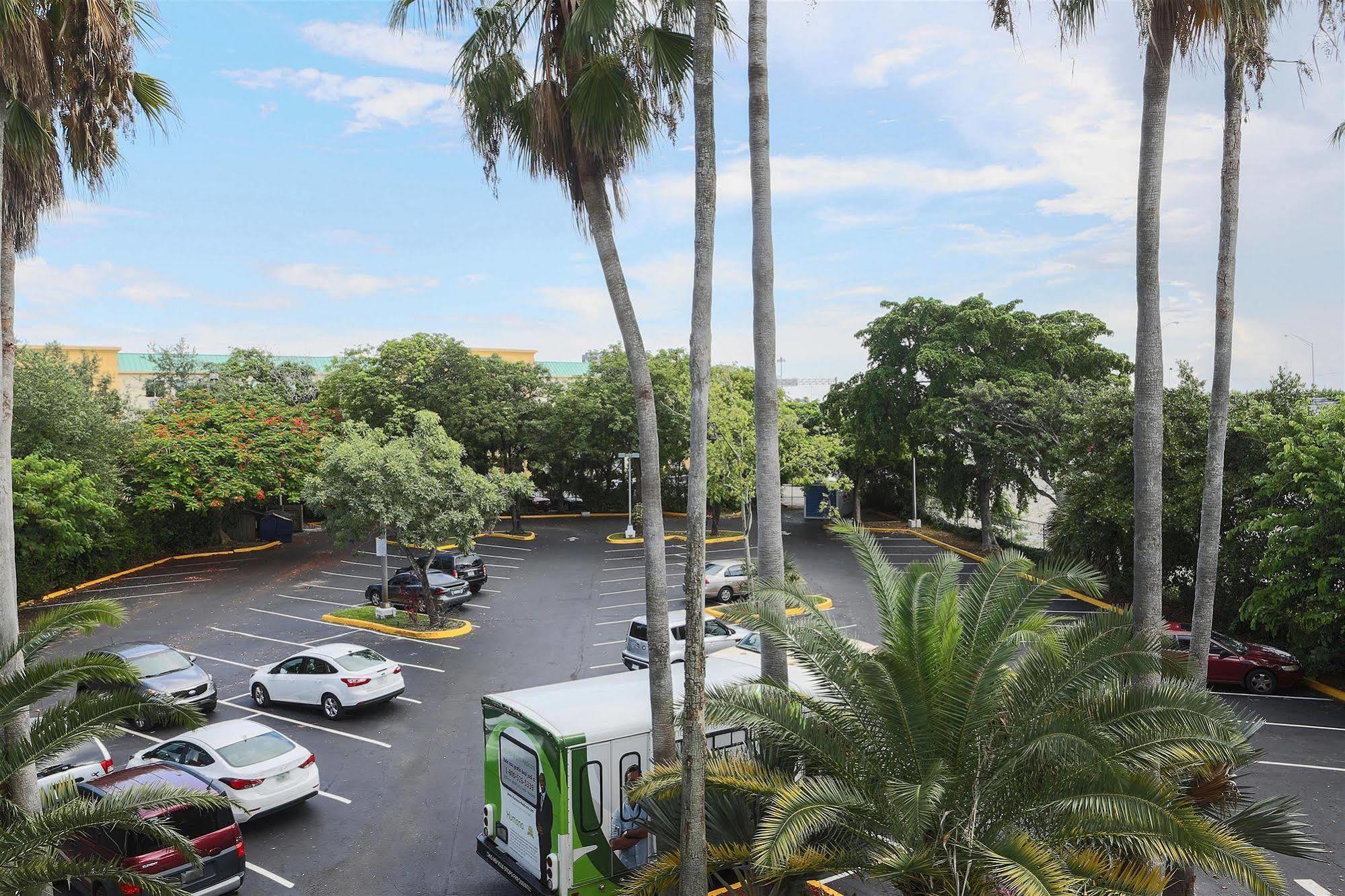 Motel 6-Cutler Bay, Fl Εξωτερικό φωτογραφία