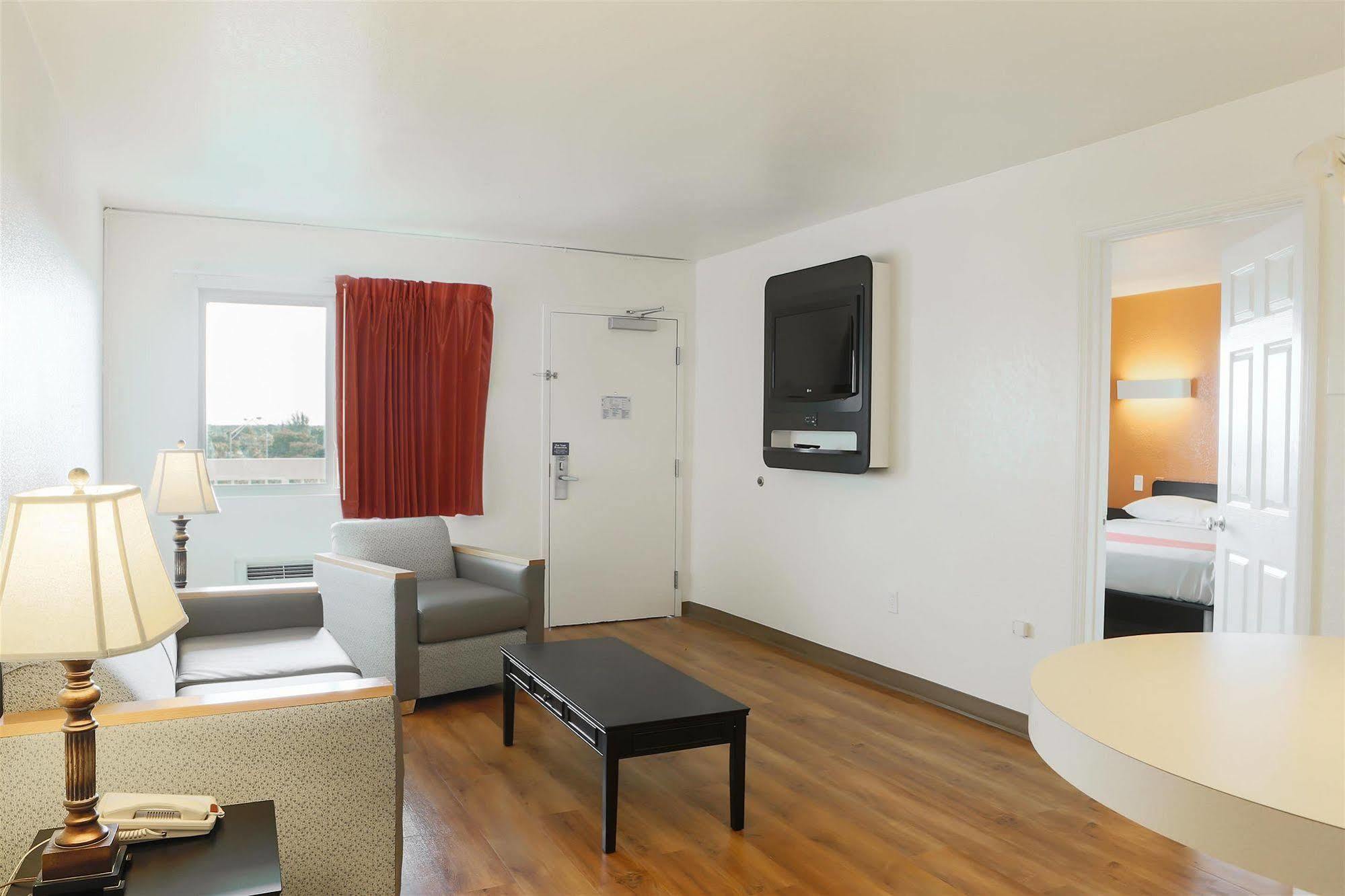 Motel 6-Cutler Bay, Fl Εξωτερικό φωτογραφία